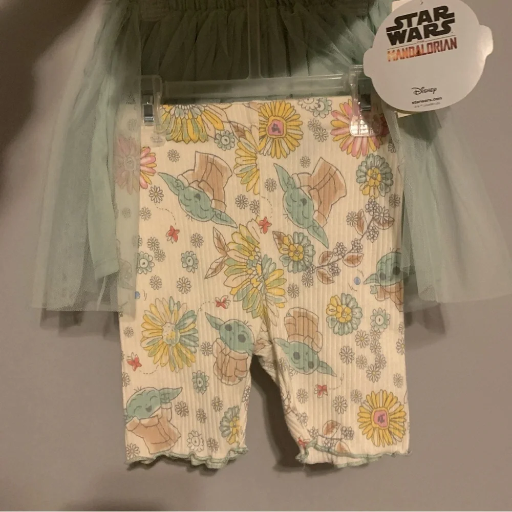 NWT. DISNEY Star Wars 4Pc Outfit
